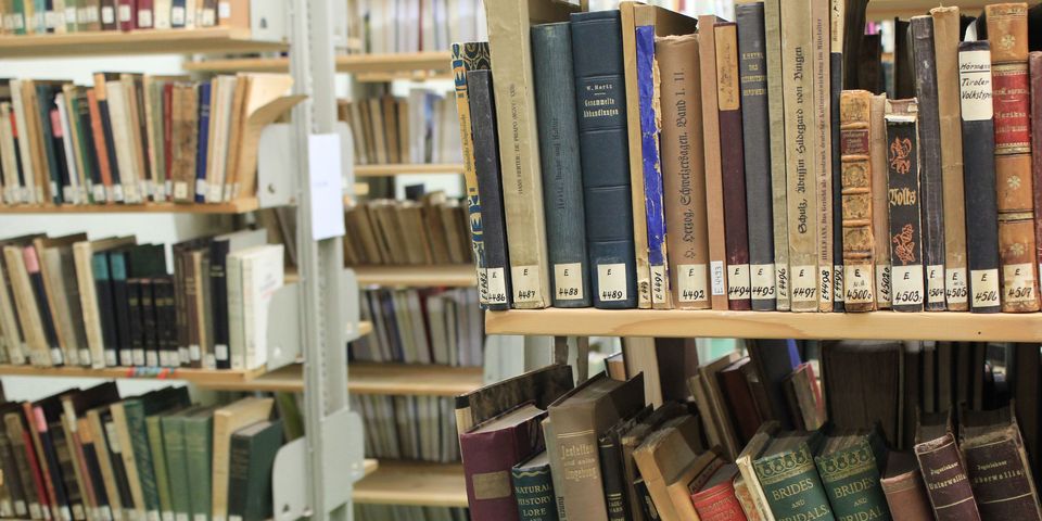 Bibliothek Rheinsprung 9 (C) Salvatore Mazzotta Bibliothek Rheinsprung 9